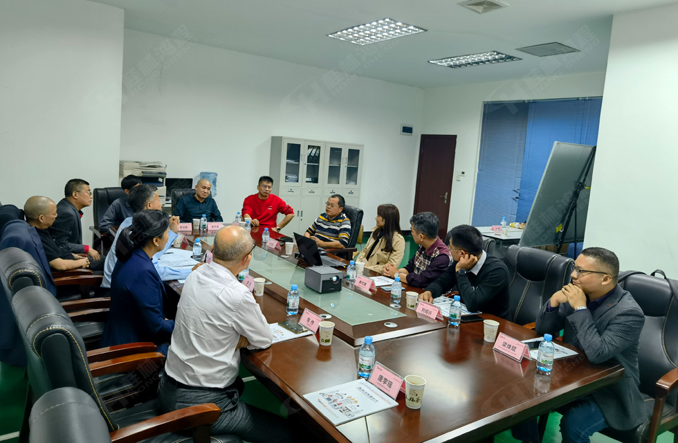 廣西塑料行業(yè)協(xié)會一行蒞臨桂林鴻程參觀指導！