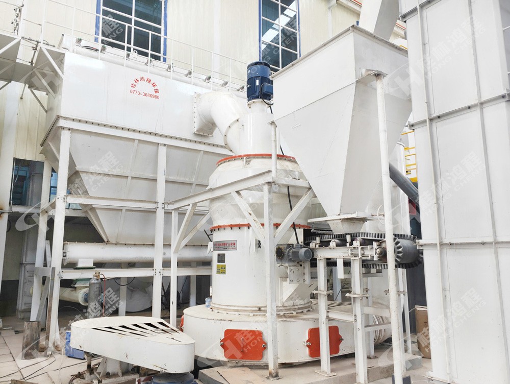 100目礦石磨粉機(jī) 100目礦石磨粉機(jī)